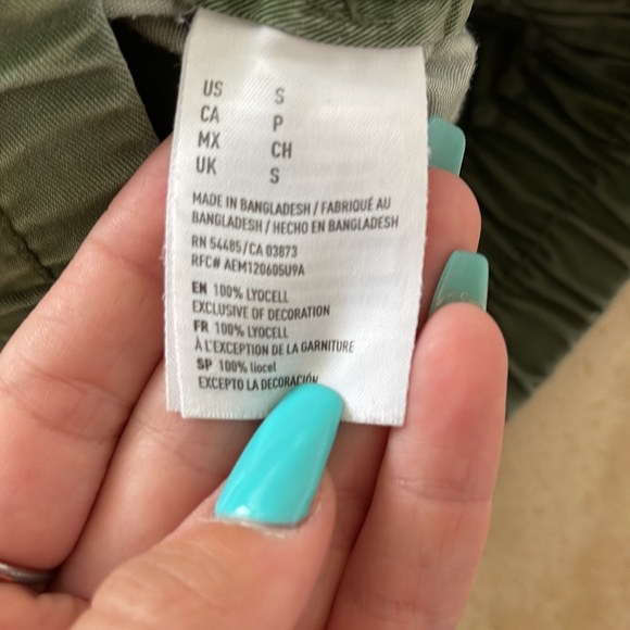 Army green shorts - Picture 4 of 4